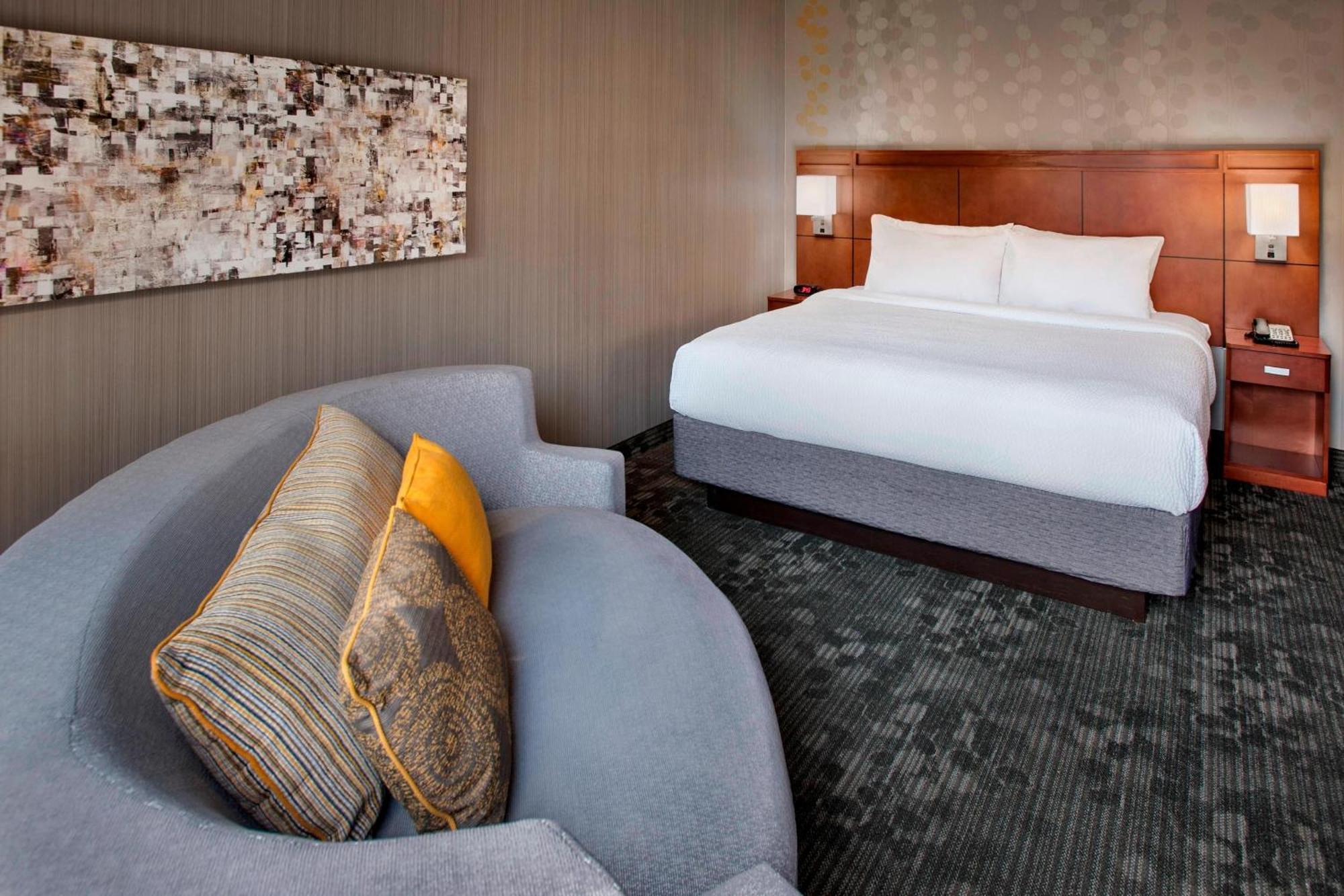 Courtyard Parsippany Hotel Exterior photo
