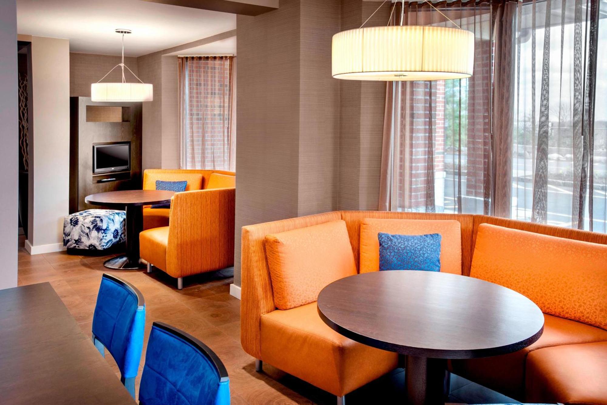 Courtyard Parsippany Hotel Exterior photo